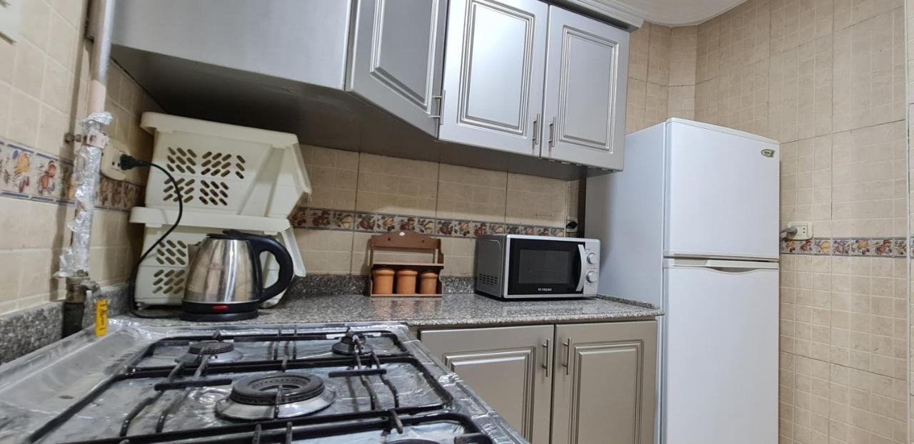 Comfy 3 Bedrooms Apartment In Cairo 96 المظهر الخارجي الصورة