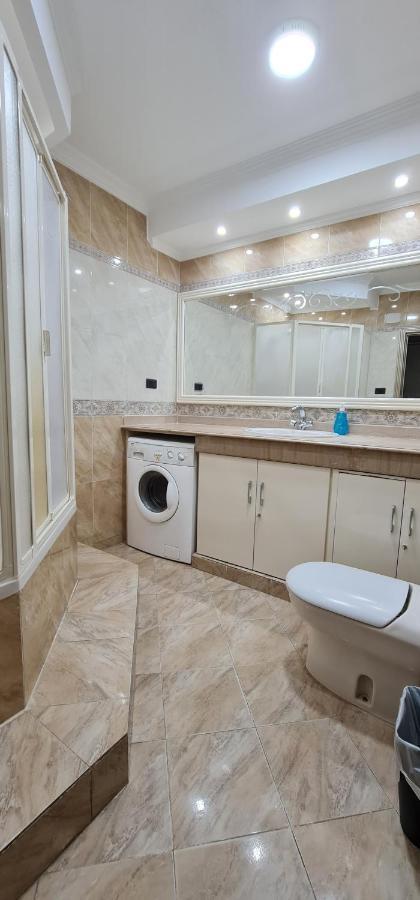 Comfy 3 Bedrooms Apartment In Cairo 96 المظهر الخارجي الصورة